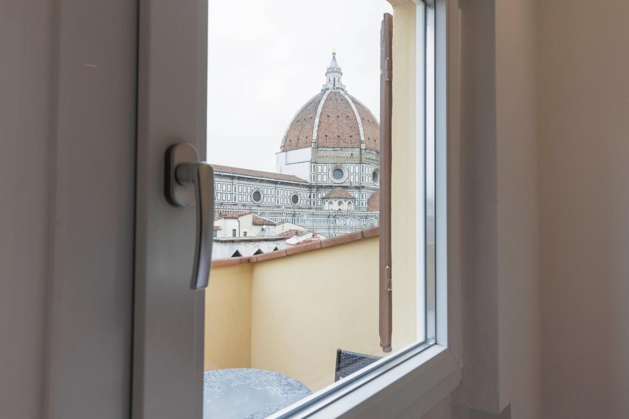 Duomo View Apartment Firenze Eksteriør billede